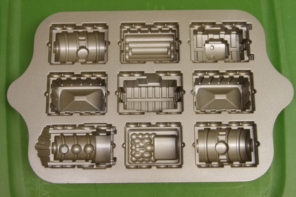 Train Cake Pan With Multiple Cars